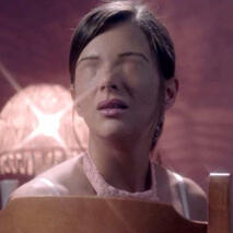 Screencap of the film Pieles.